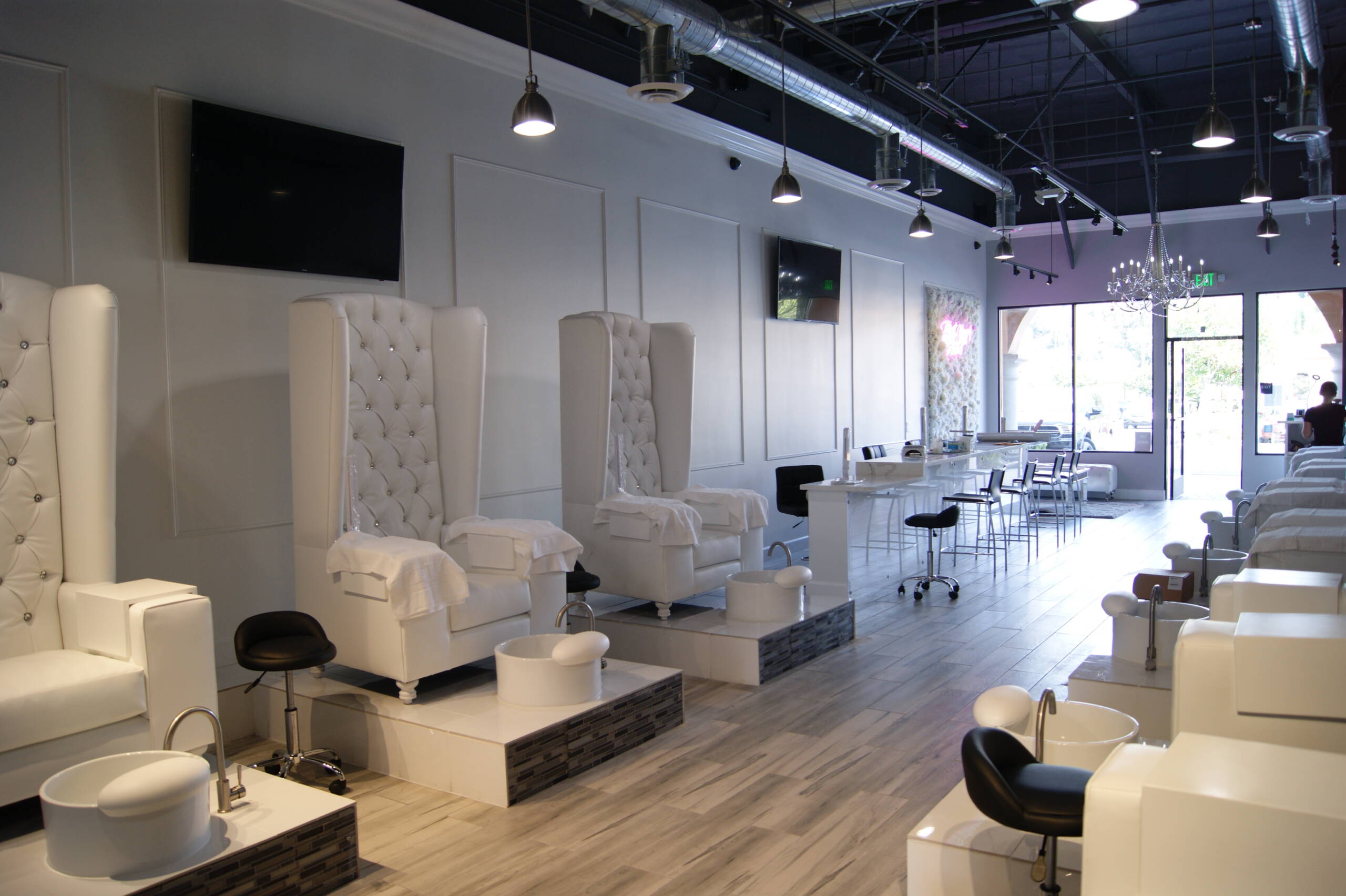 Pardon My French Salon